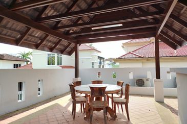 Pulau Tikus semi detached house 