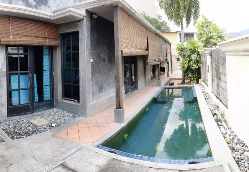 1.5-Storey Semi-Detached Home for Sale – Tanjung Bungah (Freehold) 
