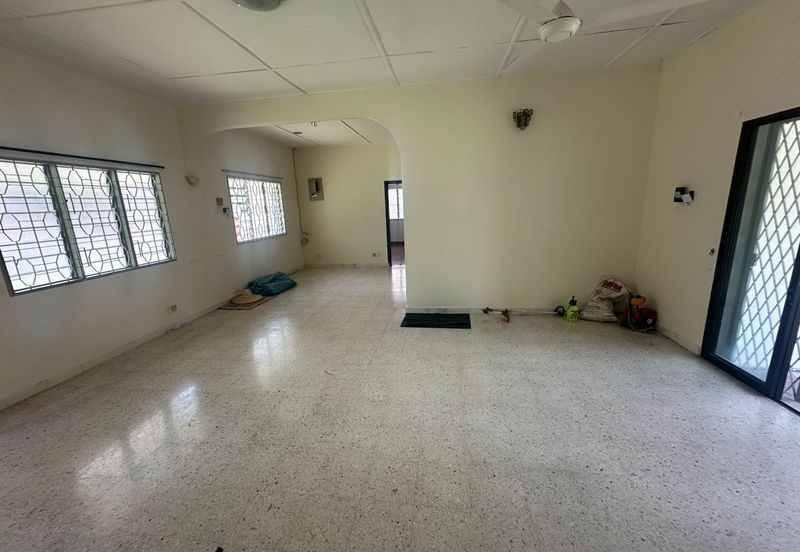 Spacious Bungalow for Rent @ Jalan Geh Chong Keat, Tanjung Bungah 