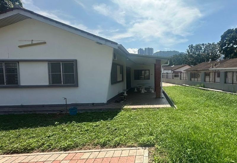 Spacious Bungalow for Rent @ Jalan Geh Chong Keat, Tanjung Bungah 