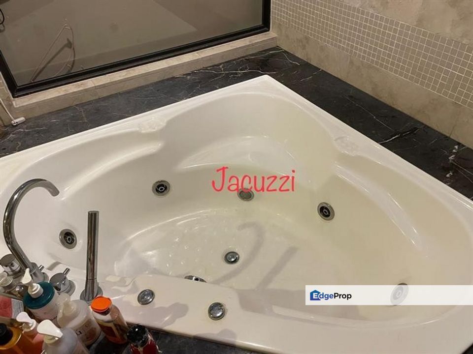 Must buy Moonlight Bay Bungalow , Penang, Batu Ferringhi