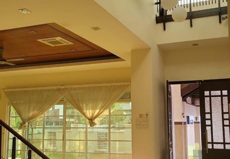 MUST BUY JESSELTON BUNGALOW