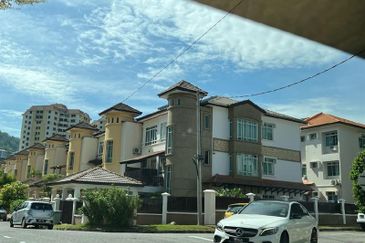 Best corner unit Hillview Garden Tanjung Bungah 