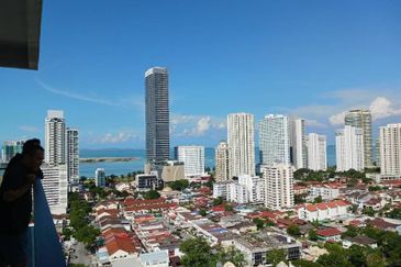 Must  buy seaview Codrington Residence 