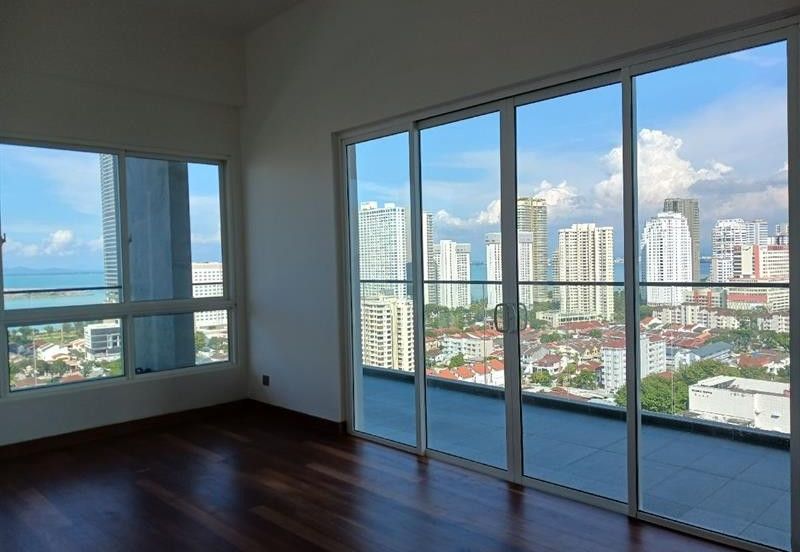 Must  buy seaview Codrington Residence 