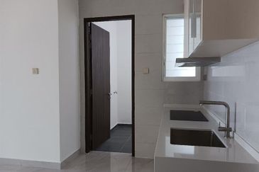 Must  buy seaview Codrington Residence 