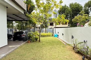 Best Lembah Permai semi detached 