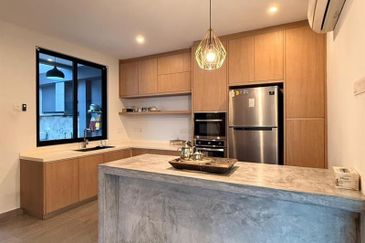 Best Lembah Permai semi detached 