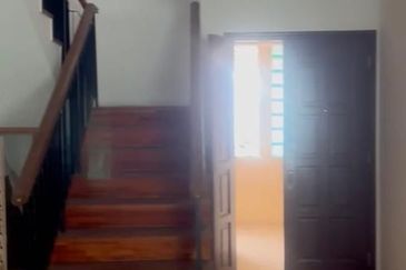 Must buy Marina Bay duplex Tjg Tokong 