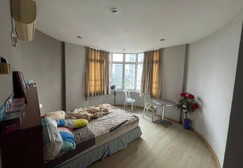 Cheapest Leisure Bay for sale 