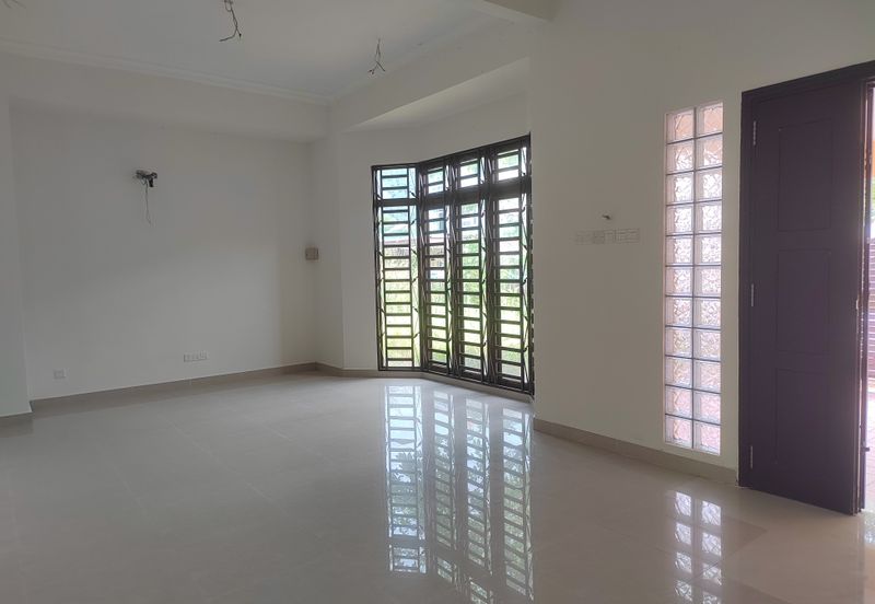 Lengkok Sungai Emas 1