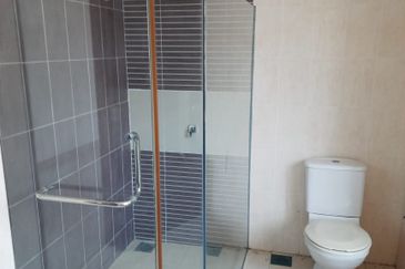 Best Sungai Emas Batu Feringghi for rent