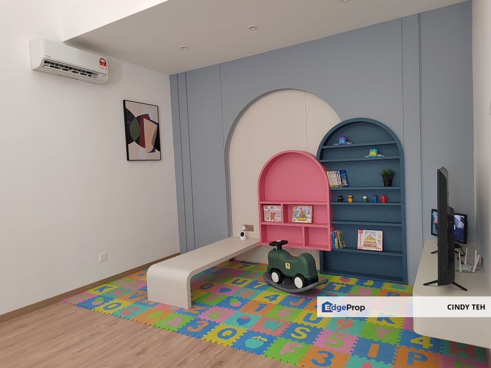 Must buy Feringghi Hill at Batu Feringghi , Penang, Batu Ferringhi