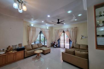 Lintang Lembah Permai 4