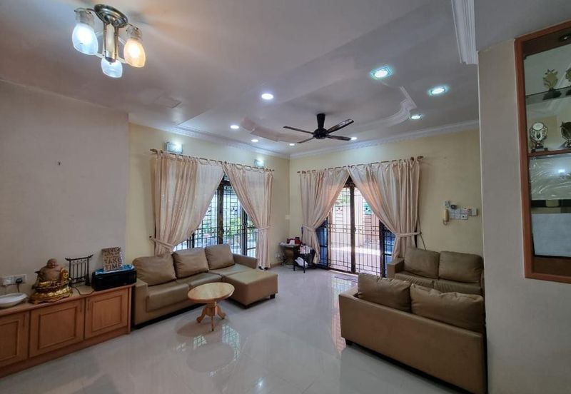 Lintang Lembah Permai 4