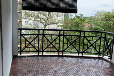 Bungaraya Kondominium, Saujana Subang