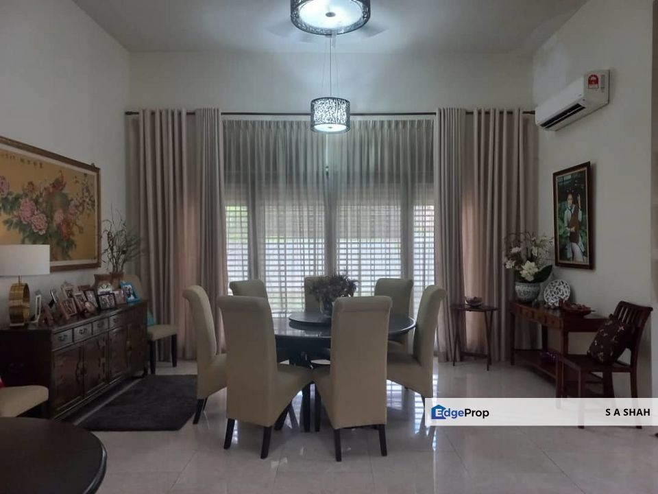 Laman Seri Bungalow  Seksyen 13  Shah Alam, Selangor, Shah Alam