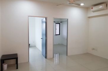 V12 Sovo (Menara Suria)