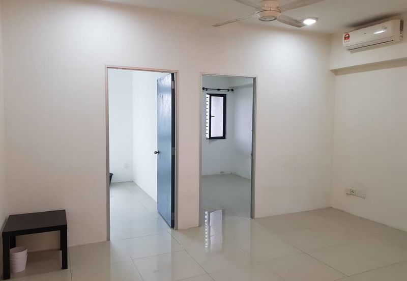 V12 Sovo (Menara Suria)