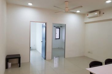 V12 Sovo (Menara Suria)