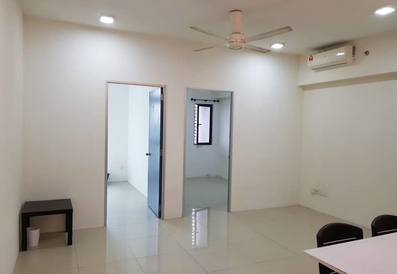 V12 Sovo (Menara Suria)