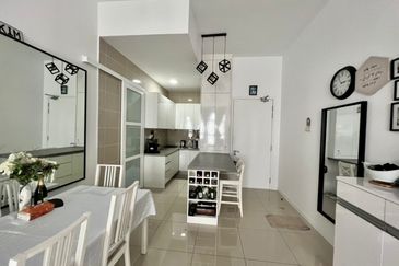 Waltz Residences @ Paradigm Garden City