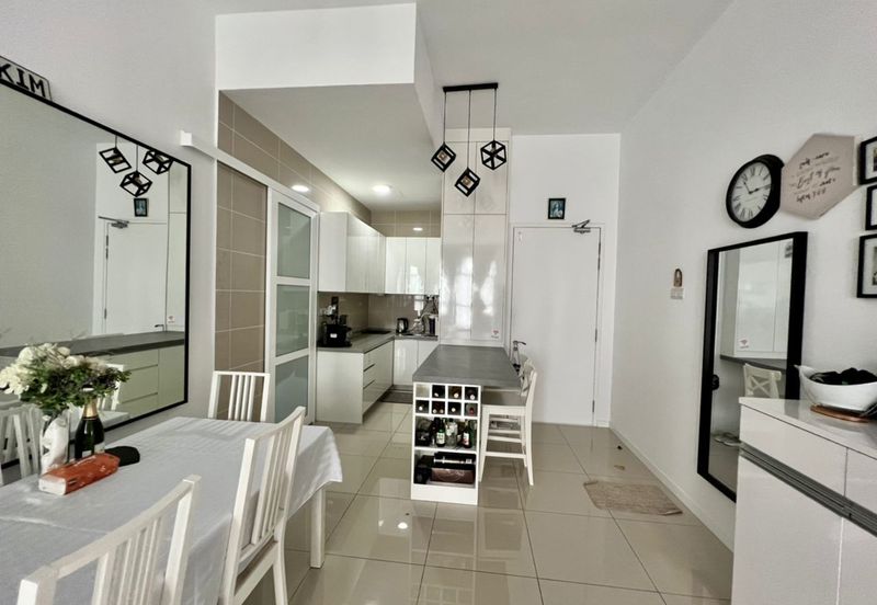 Waltz Residences @ Paradigm Garden City