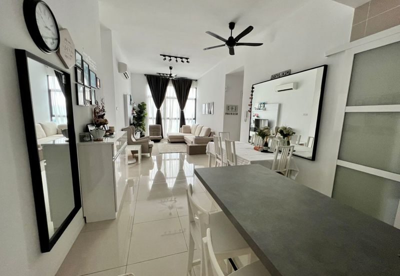 Waltz Residences @ Paradigm Garden City