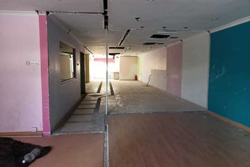 Kg Attap Shop/Office lots for rent