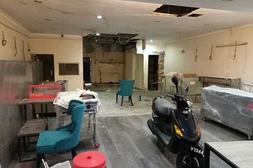 Kg Attap Shop/Office lots for rent