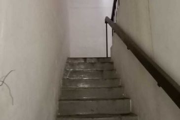 Kg Attap Shop/Office lots for rent