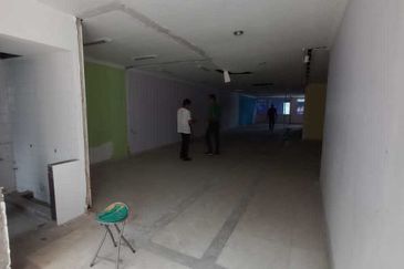 Kg Attap Shop/Office lots for rent
