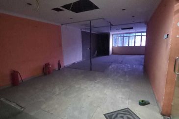 Kg Attap Shop/Office lots for rent