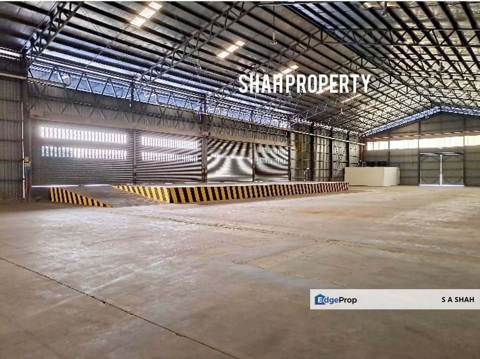 Factory Warehouse at Seksyen 33, Shah Alam, Selangor, Shah Alam