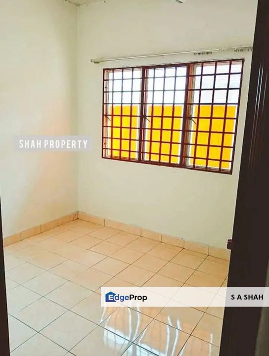 2 Storey Terrace House 4r 3b @ Taman Cahaya Alam U12 Shah Alam , Selangor, Shah Alam