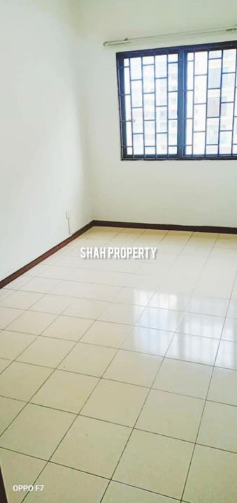Corner Unit 3r 2b Puri Aiyu Condo @ Shah Alam, Selangor, Shah Alam