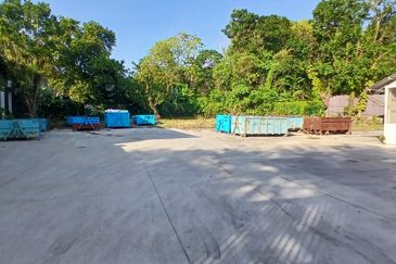 Flat Industrial Land Facing Main Road 