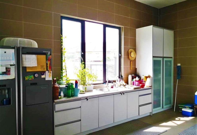 Kristal Court, Seksyen 7