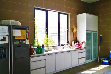 Kristal Court, Seksyen 7