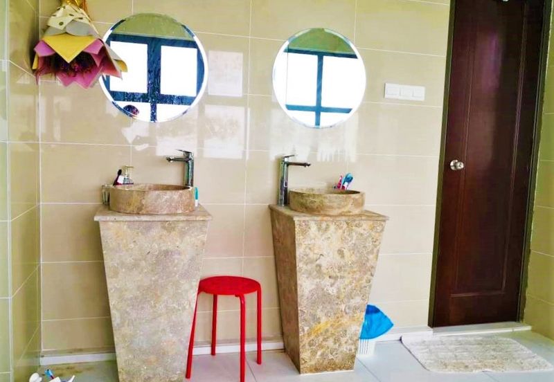 Kristal Court, Seksyen 7