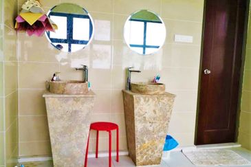 Kristal Court, Seksyen 7