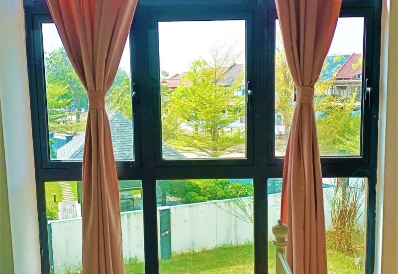 Kristal Court, Seksyen 7