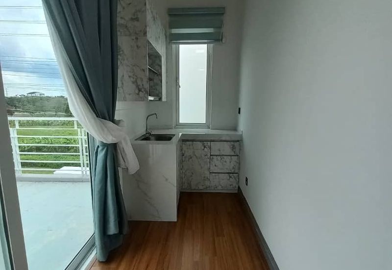 3 Storey Corner House with Lift @ Laman Vista Alam