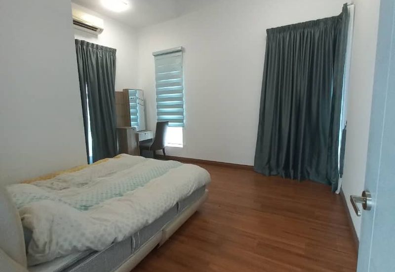 3 Storey Corner House with Lift @ Laman Vista Alam