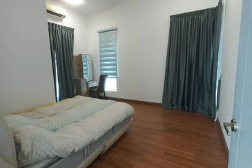 3 Storey Corner House with Lift @ Laman Vista Alam