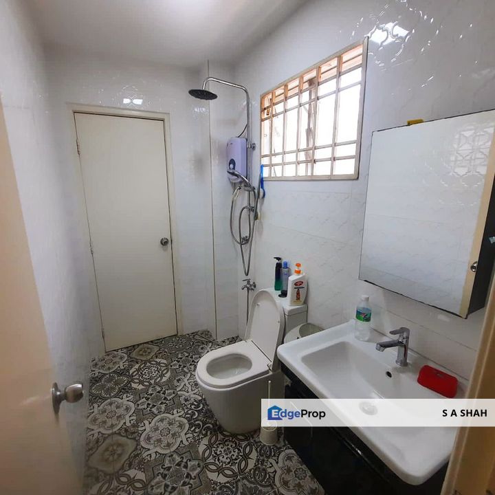 Corner Lot DSTH @ Cahaya Heights U9,  Shah Alam, Selangor, Shah Alam