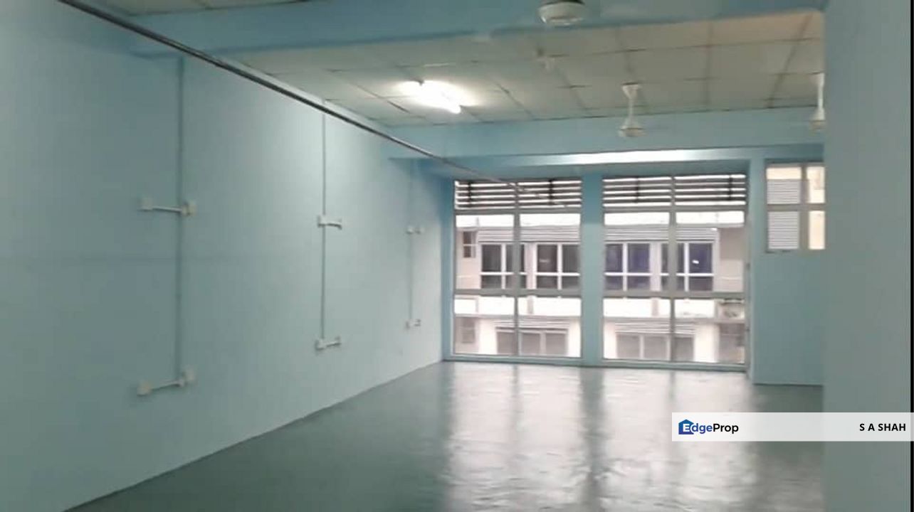  Klang Sentral shoplot, Klang
 , Selangor, Klang