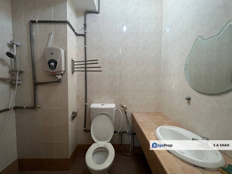 2 storey House, Taman Nusa Subang @ Shah Alam, Selangor, Subang