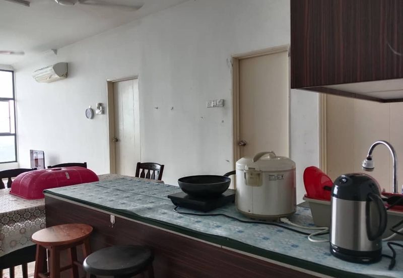 Vista Alam Serviced Apartment