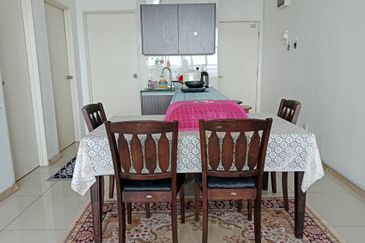 Vista Alam Serviced Apartment